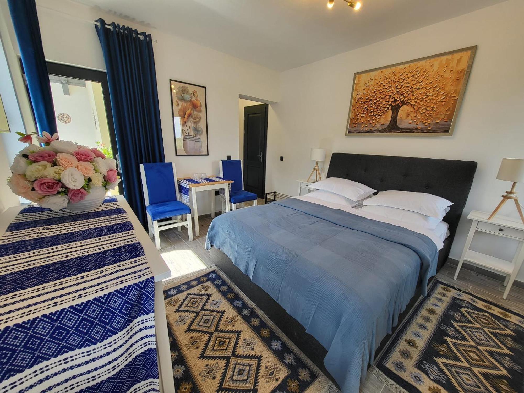 Pensiunea Casa Dacilor Podeni Luaran gambar