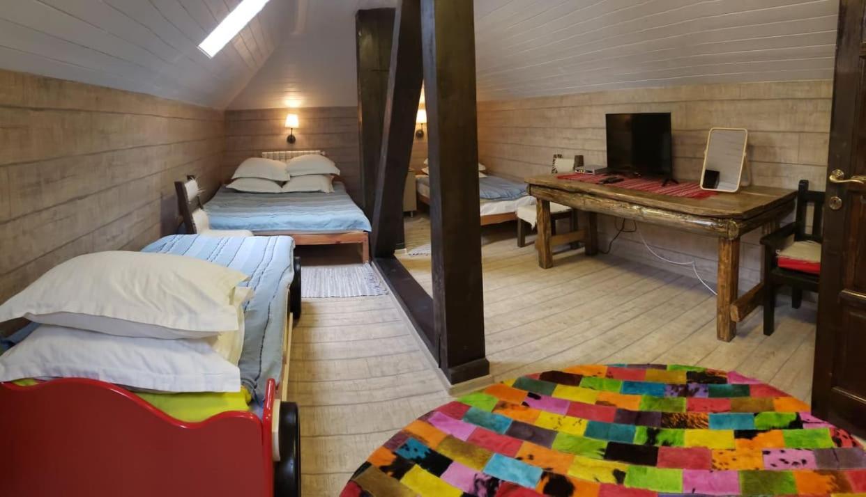 Pensiunea Casa Dacilor Podeni Luaran gambar